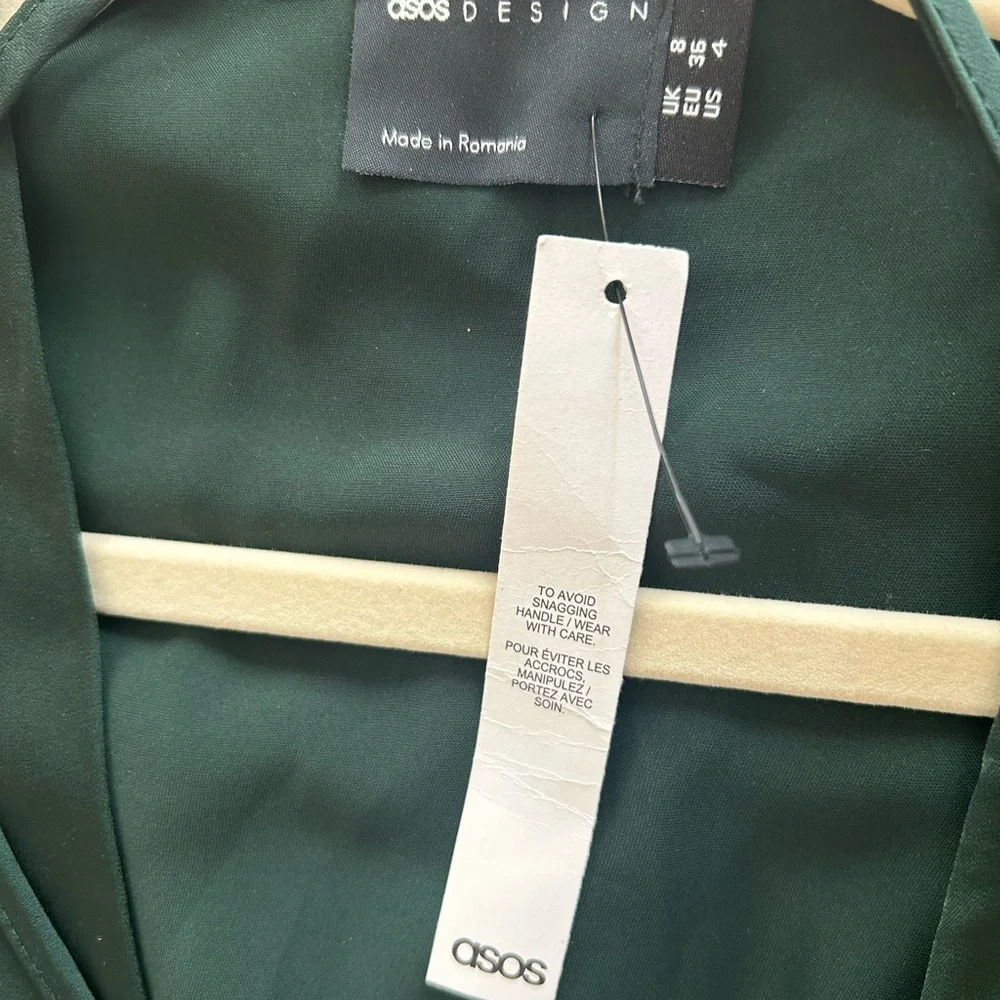 ASOS DESIGN bias cut satin wrap dress with tie waist in forest green - Picture 3 of 3